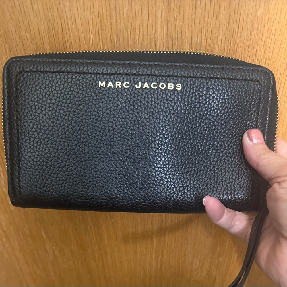 Marc Jacobs Black Textured Wallet / Wristlet